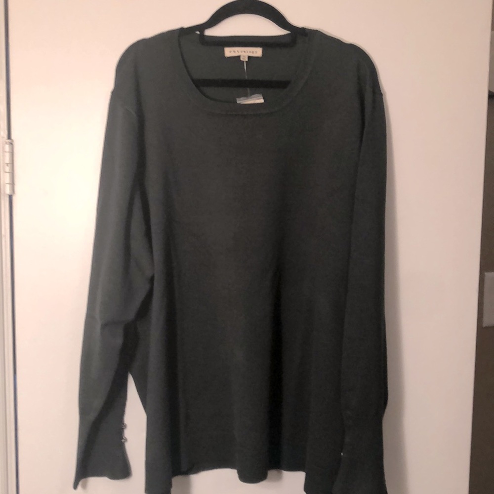 NWT Retrology size 3X lightweight sweaterSleeve detail shown in pic